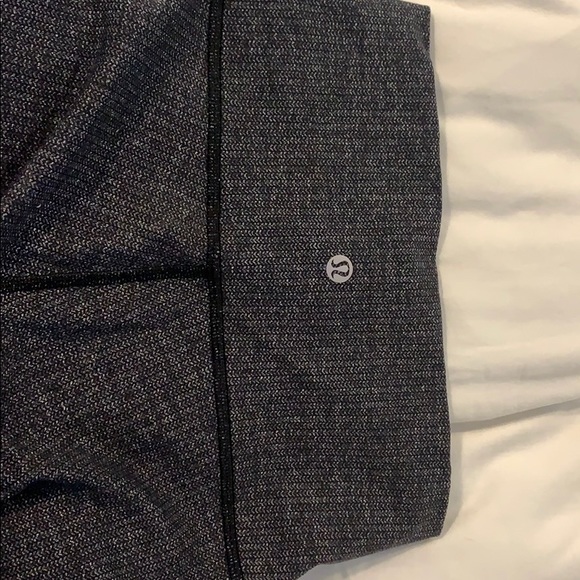 Not sold anymore lulu pattern align leggings - Picture 2 of 4